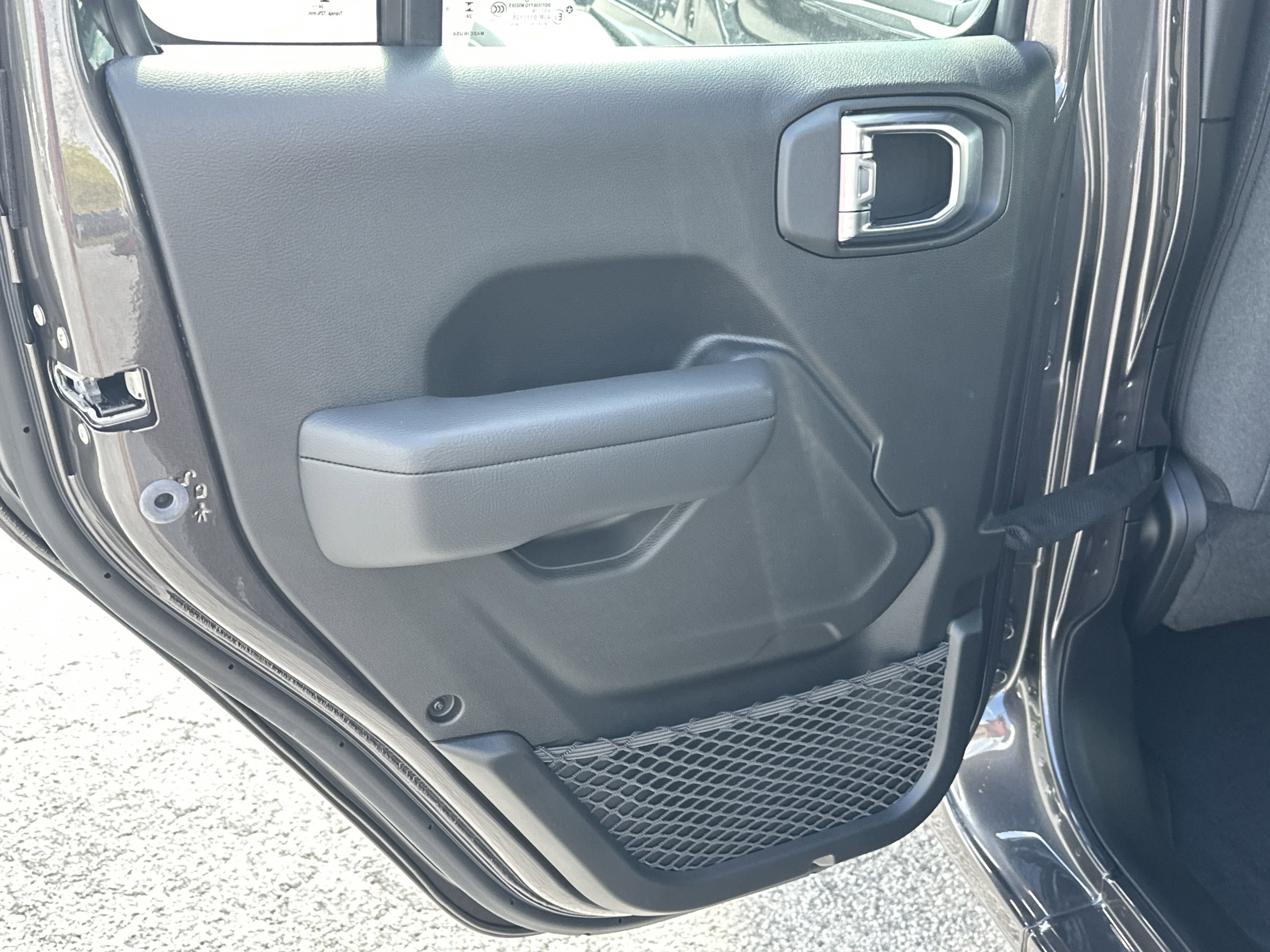 2025 Jeep Wrangler Sport photo 5