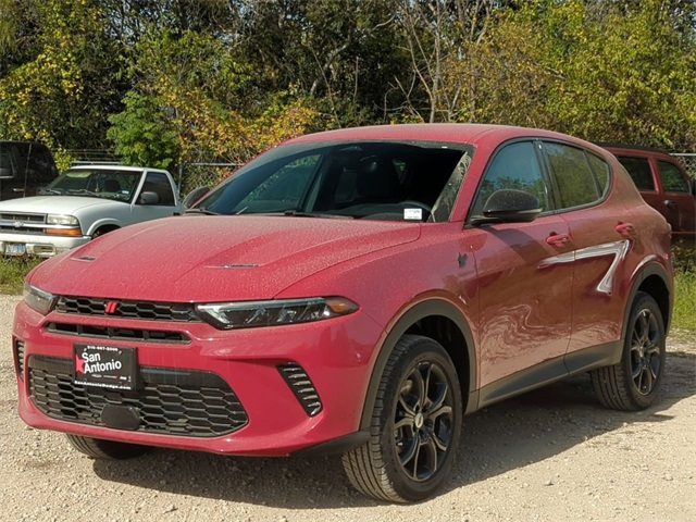 2024 Dodge Hornet GT photo 4