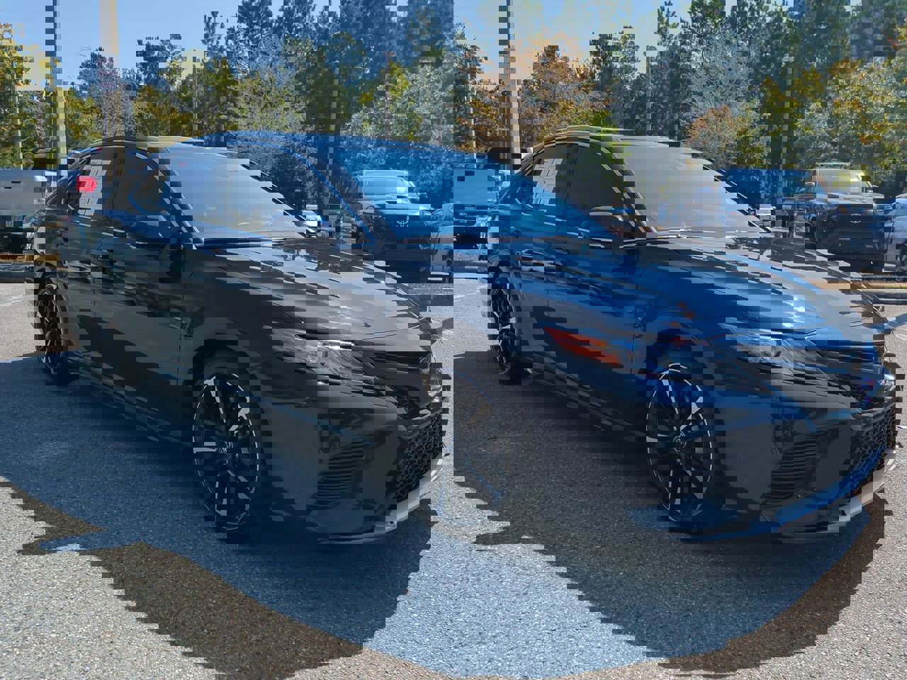 2019 Toyota Camry XSE V6 photo 3