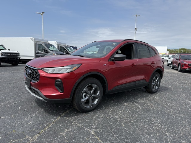 2025 Ford Escape ST-Line photo 4