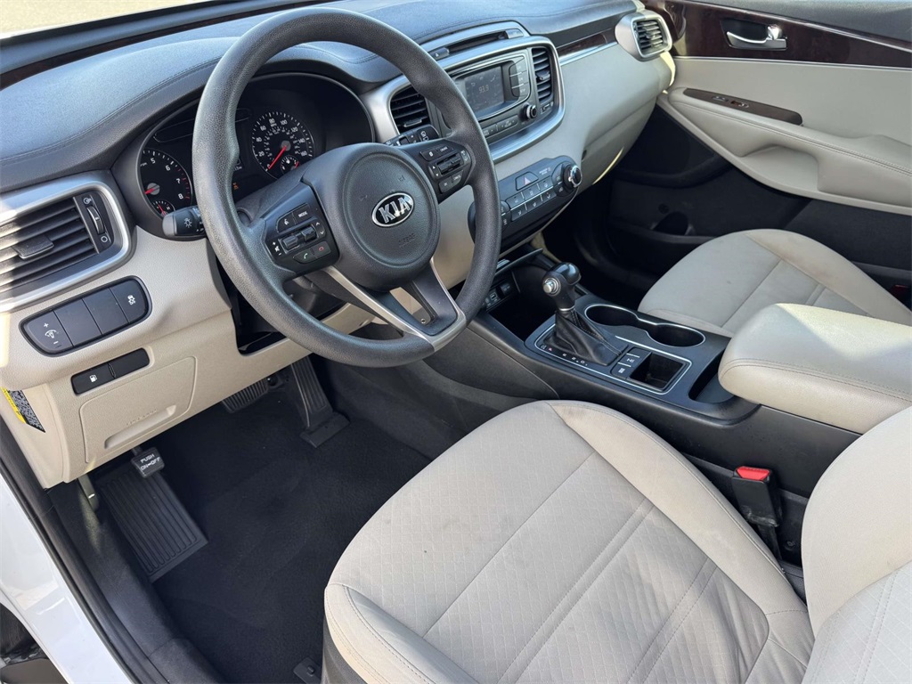 Used 2017 Kia Sorento LX with VIN 5XYPGDA50HG250257 for sale in Fredericksburg, VA