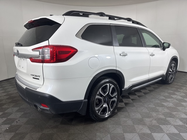 2025 Subaru Ascent Touring photo 2