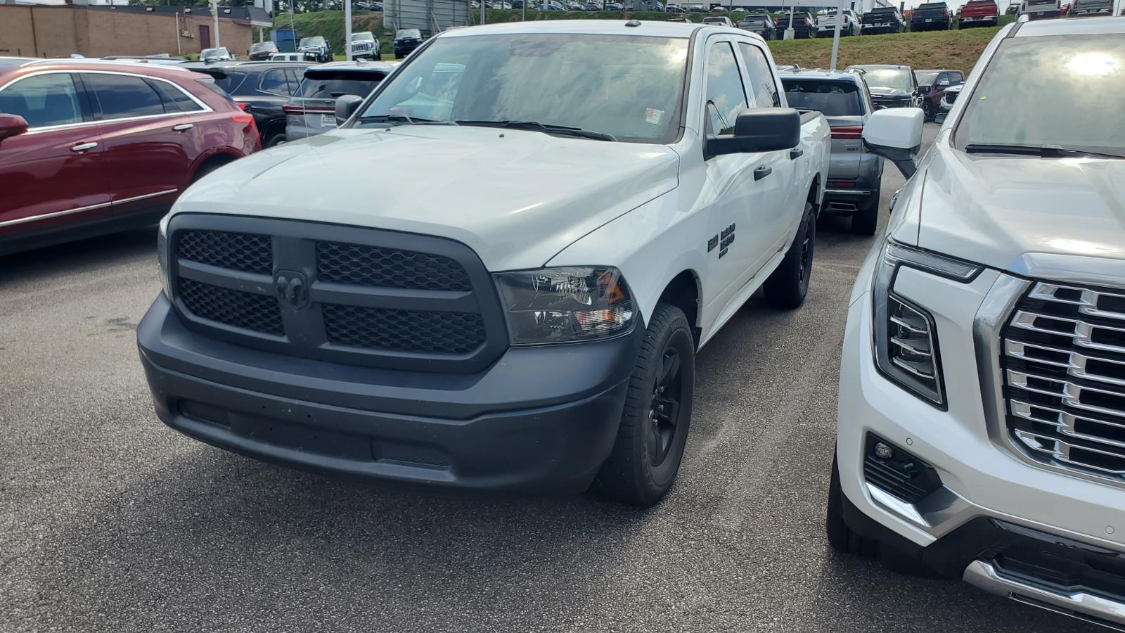 2023 Ram 1500 Classic Tradesman photo 2