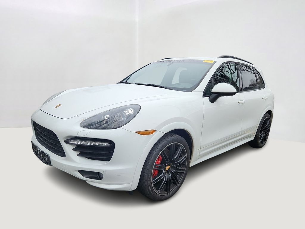 2014 Porsche Cayenne GTS's photo