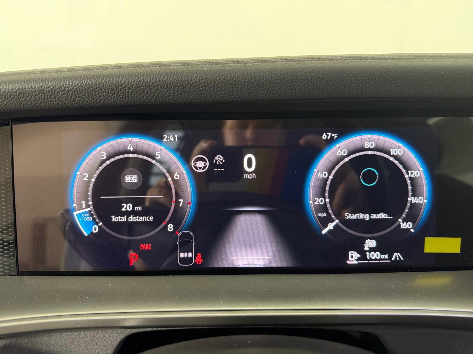 2025 Volkswagen Tiguan SE photo 3