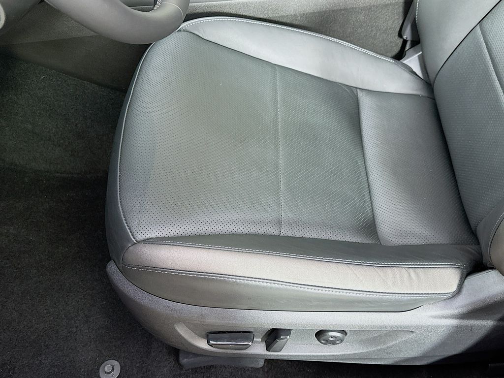 2023 Infiniti QX55 Essential photo 23