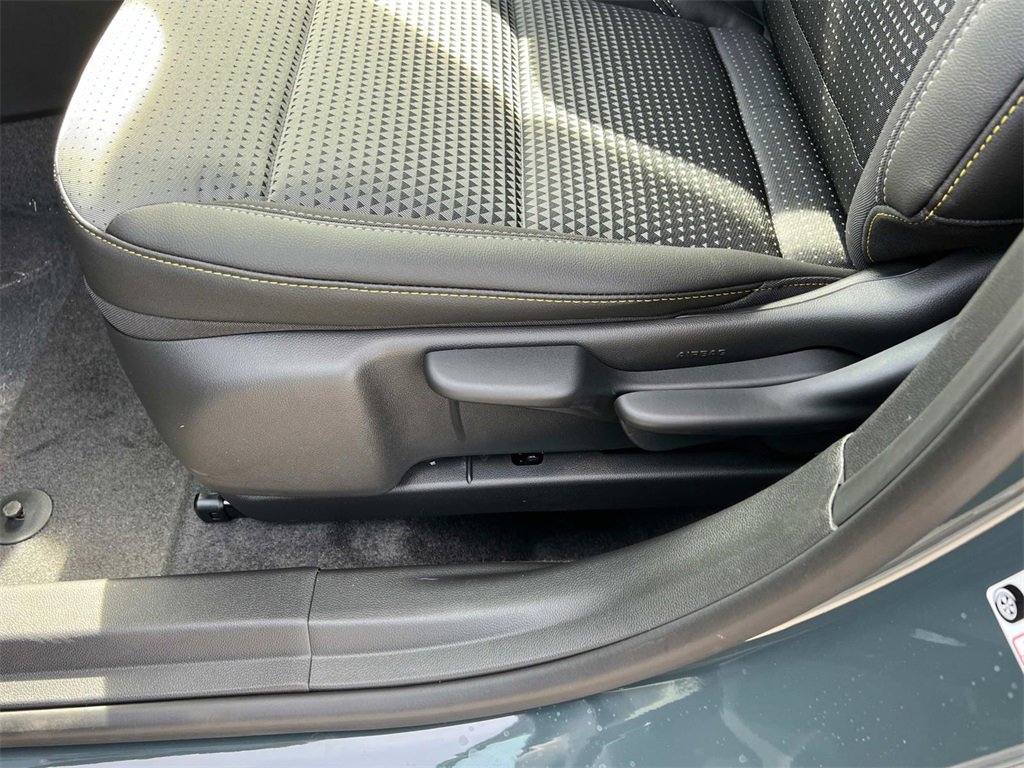 2025 Chevrolet Trax LT photo 11