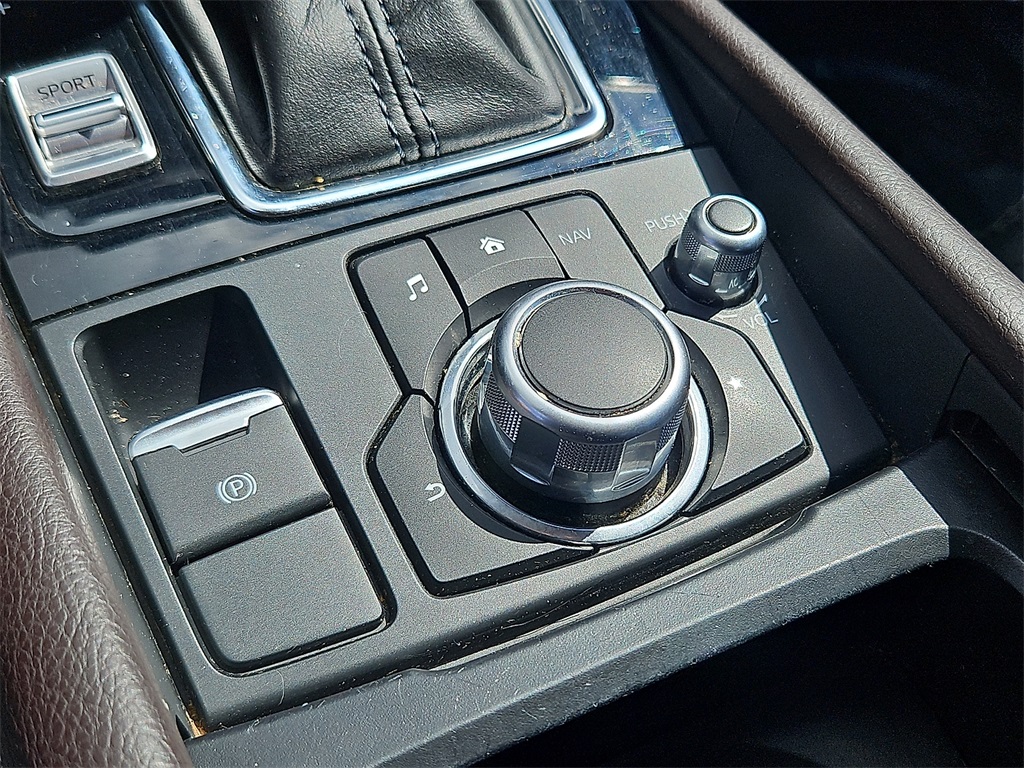 2017 Mazda Mazda3 Grand Touring photo 16