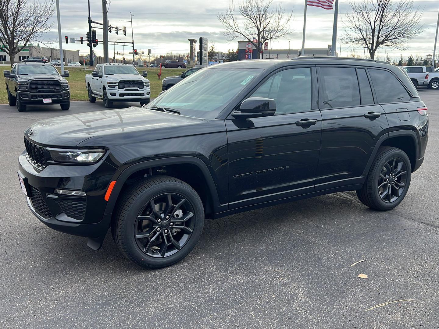 2025 Jeep Grand Cherokee Limited's photo