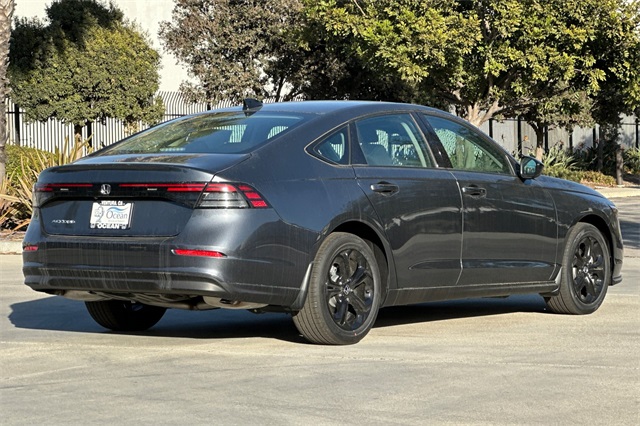 2025 Honda Accord SE photo 4