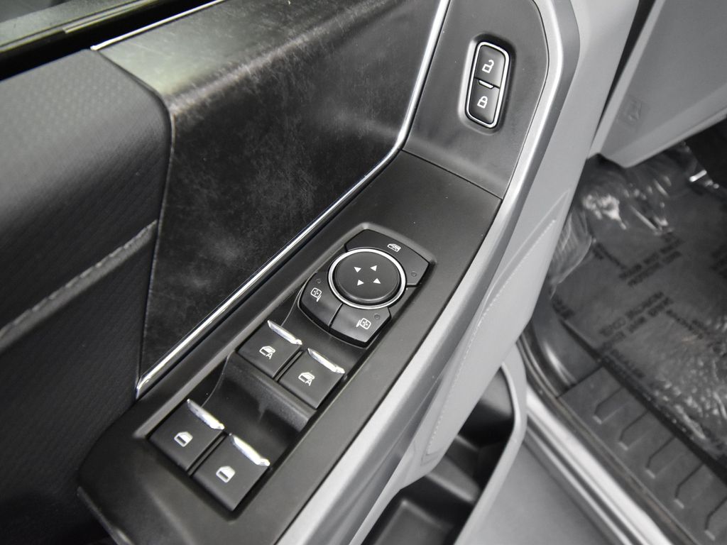 2022 Ford F-150 XLT photo 14