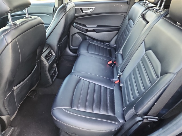 2023 Ford Edge SEL photo 13