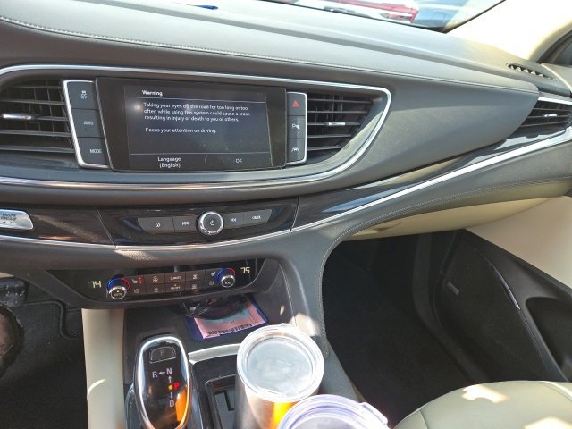 2021 Buick Enclave Premium photo 2