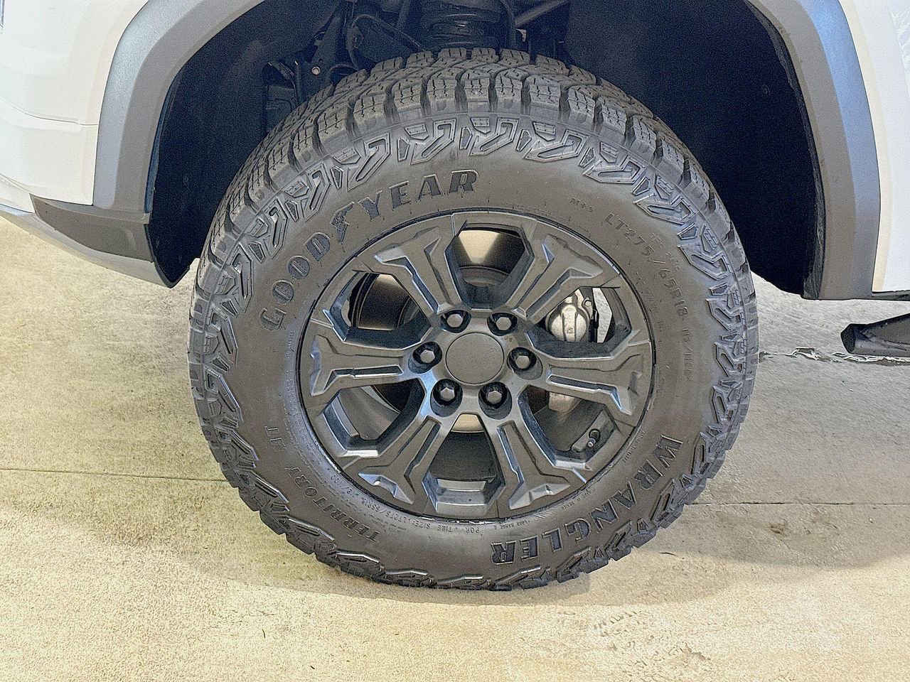 2024 Gmc Canyon AT4 photo 30