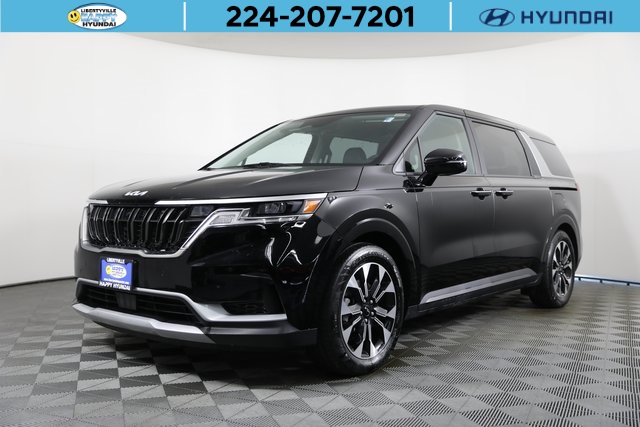 2023 Kia Carnival EX's photo