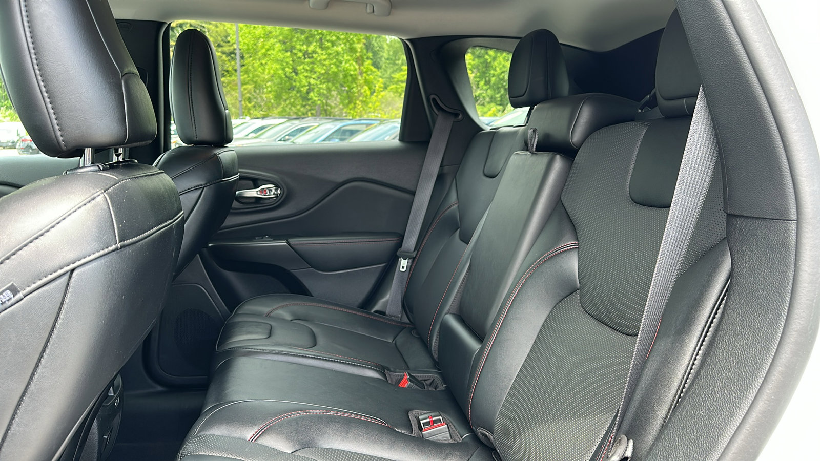 2022 Jeep Cherokee Trailhawk photo 20