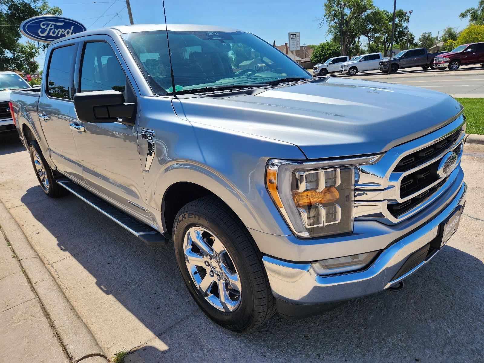 2022 Ford F-150 XLT photo 3
