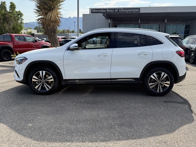 2025 Mercedes Benz GLA 250 4MATIC photo 3