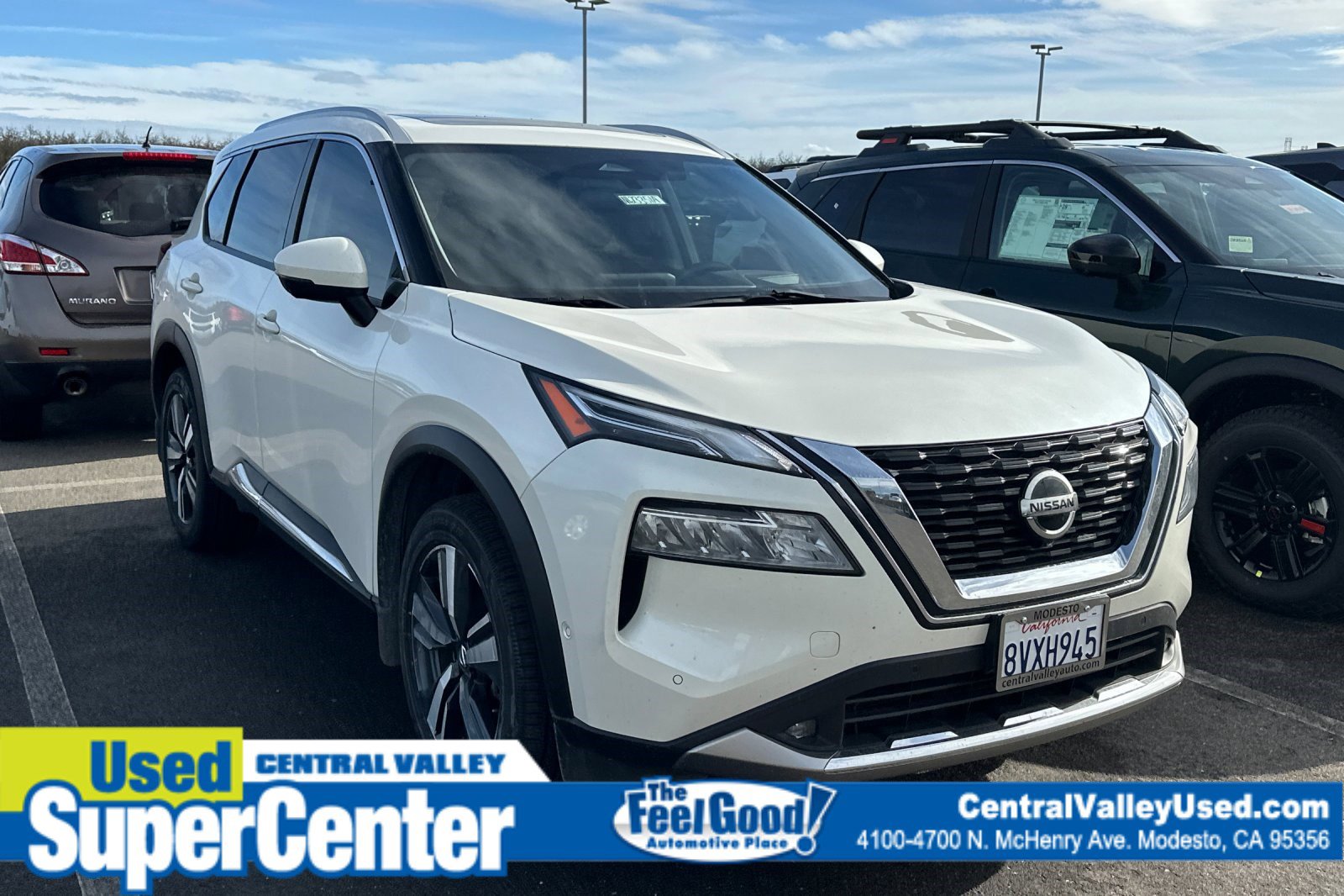 2021 Nissan Rogue Platinum's photo