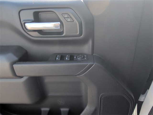2026 Chevrolet Silverado Custom photo 14