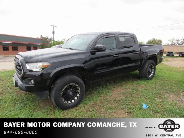2019 Toyota Tacoma SR5's photo