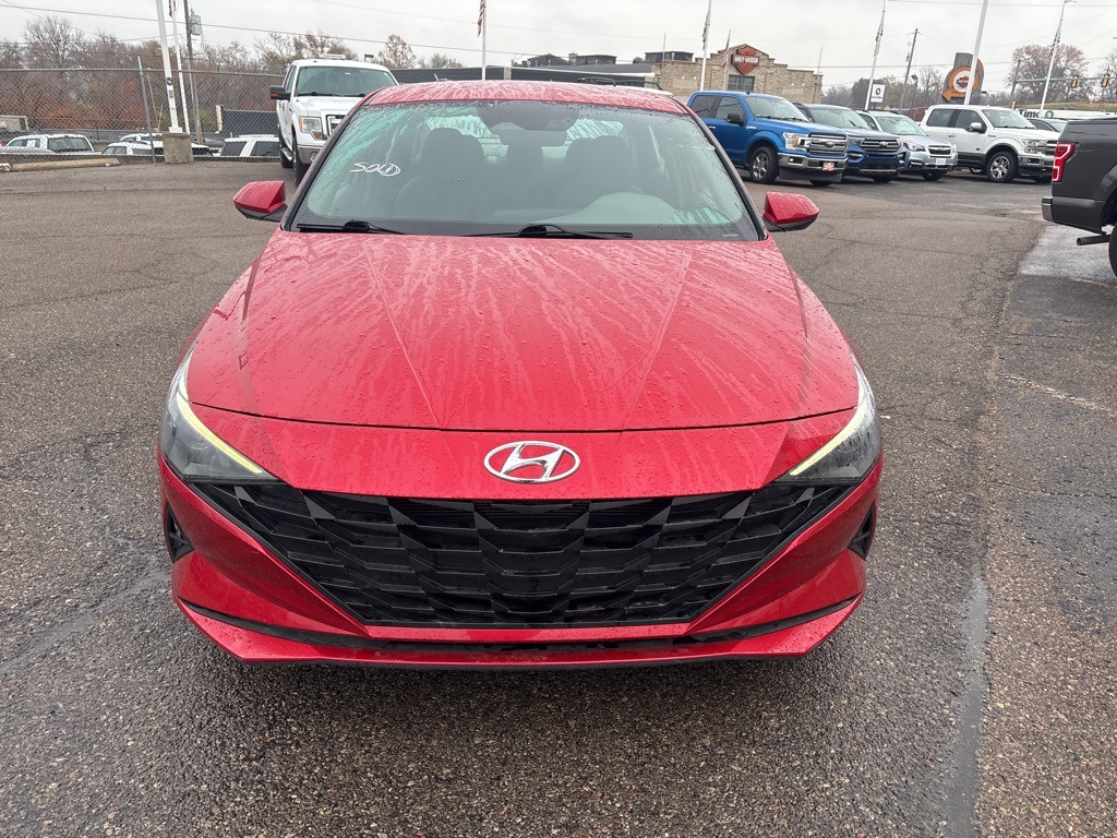 Used 2023 Hyundai Elantra SEL with VIN 5NPLM4AG7PH112862 for sale in Kansas City