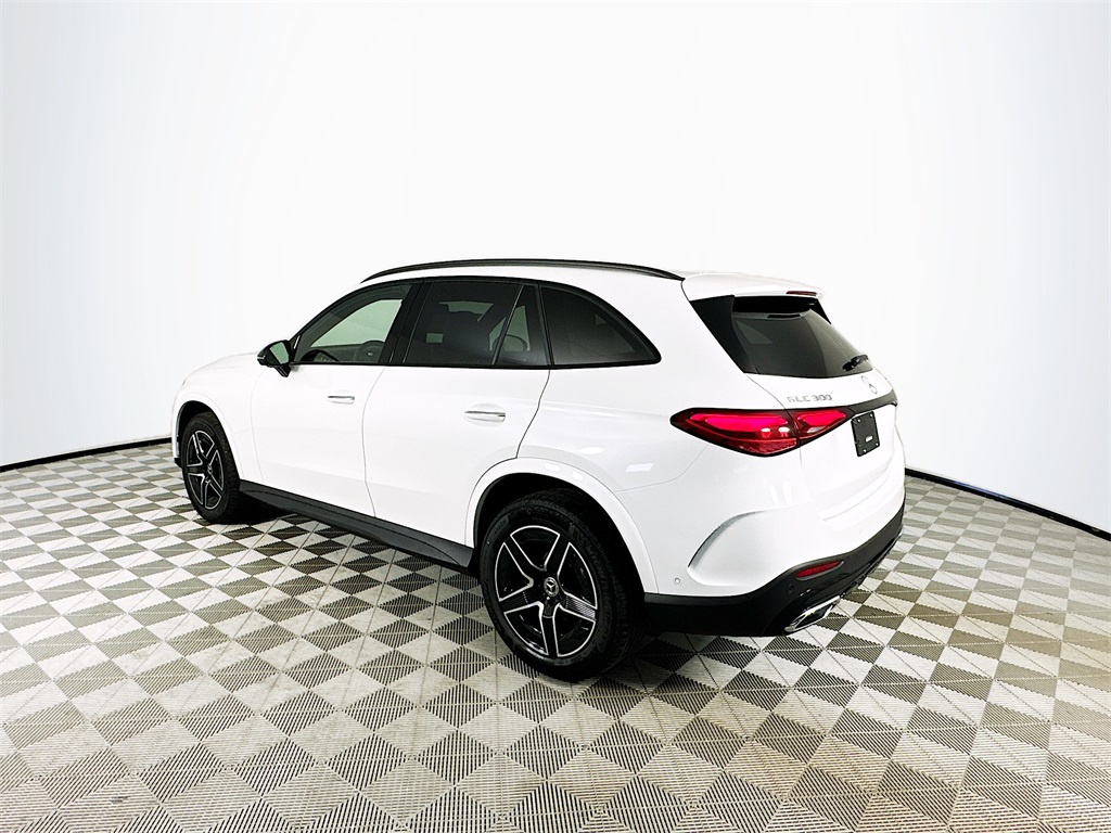 2026 Mercedes Benz GLC 300 4MATIC photo 5