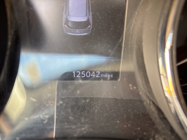 2019 Nissan Rogue SV photo 19