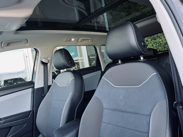 2023 Volkswagen Taos SE photo 4