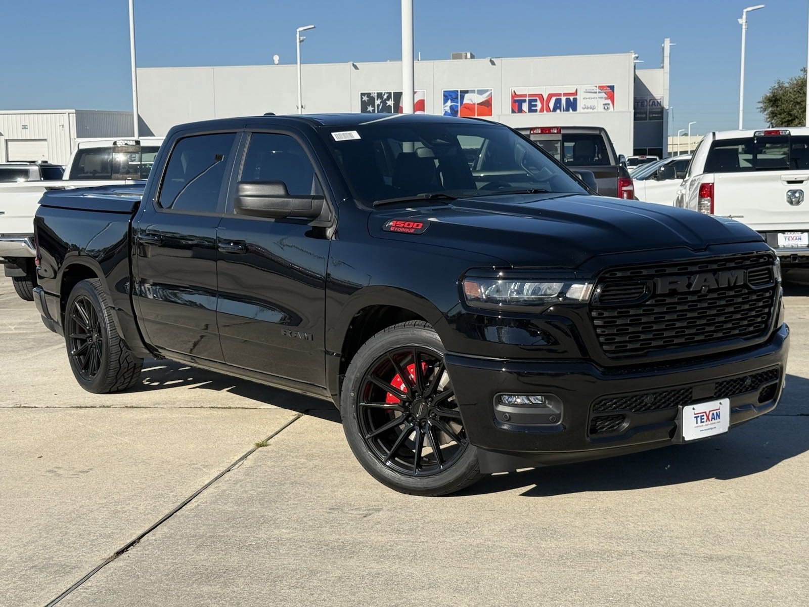 2025 Ram 1500 Tradesman photo 2