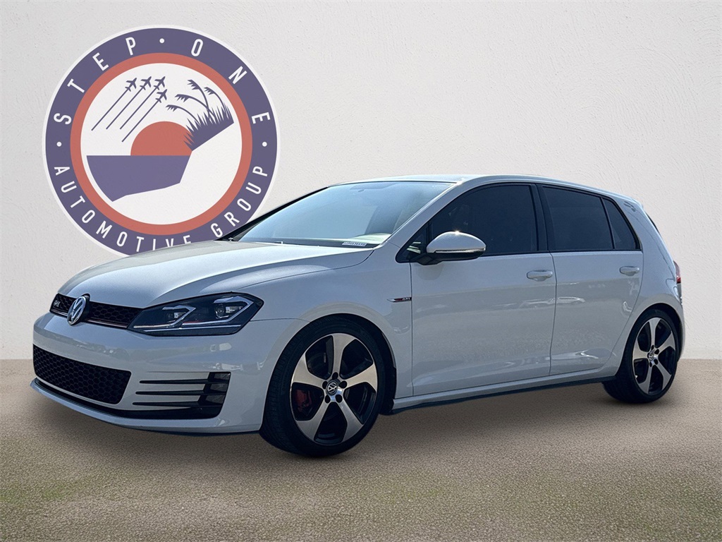 2016 Volkswagen Golf GTI S photo 2