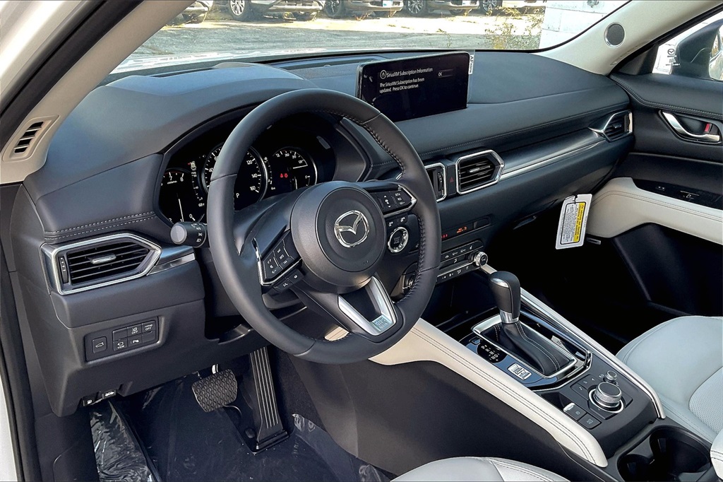 2025 MAZDA CX-5 - Image 7
