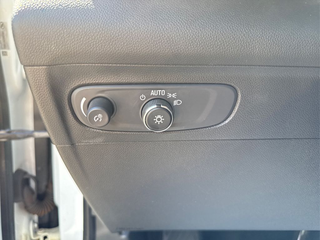 2021 Buick Envision Preferred photo 26