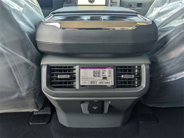 2025 Ford F-150 Lightning photo 10