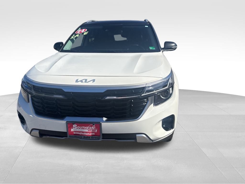 2024 Kia Seltos S photo 3