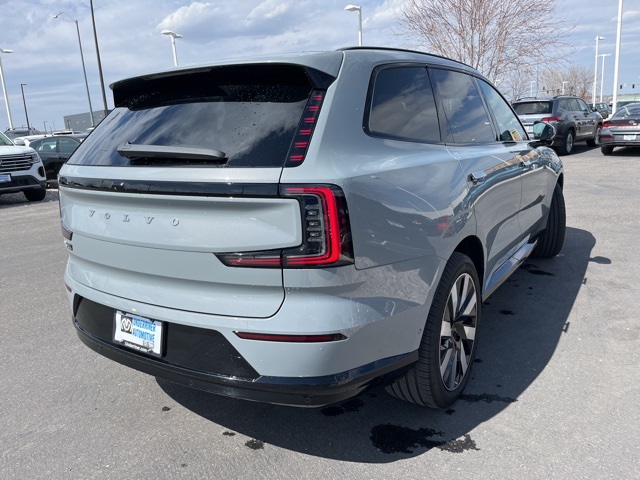 2025 Volvo EX90 Twin Motor Ultra photo 2