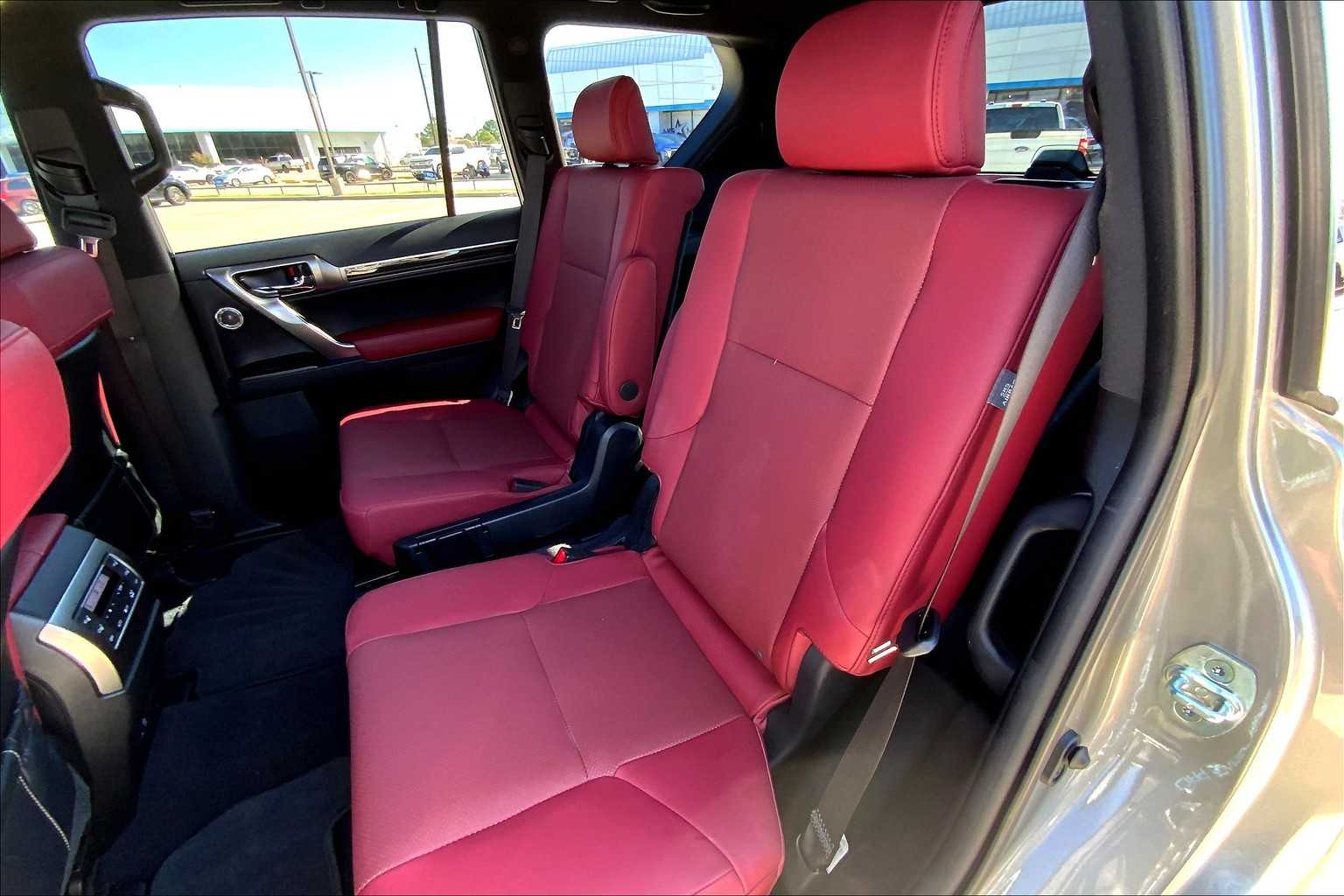 2023 Lexus GX 460 Premium photo 18