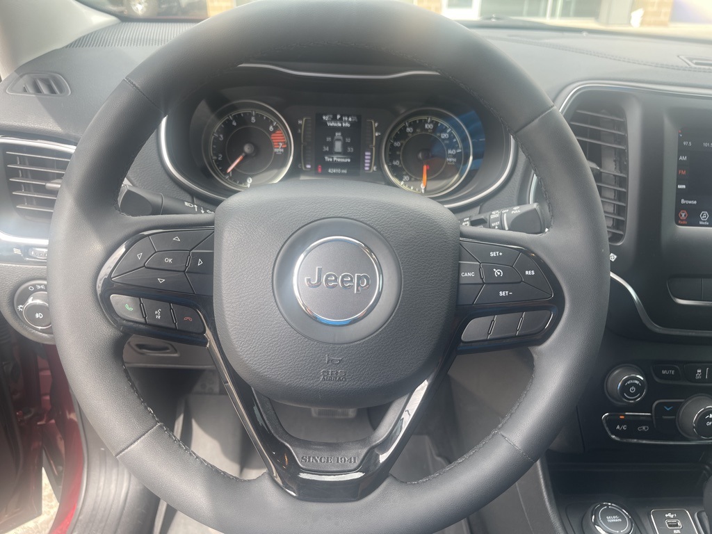 2021 Jeep Cherokee Altitude photo 3