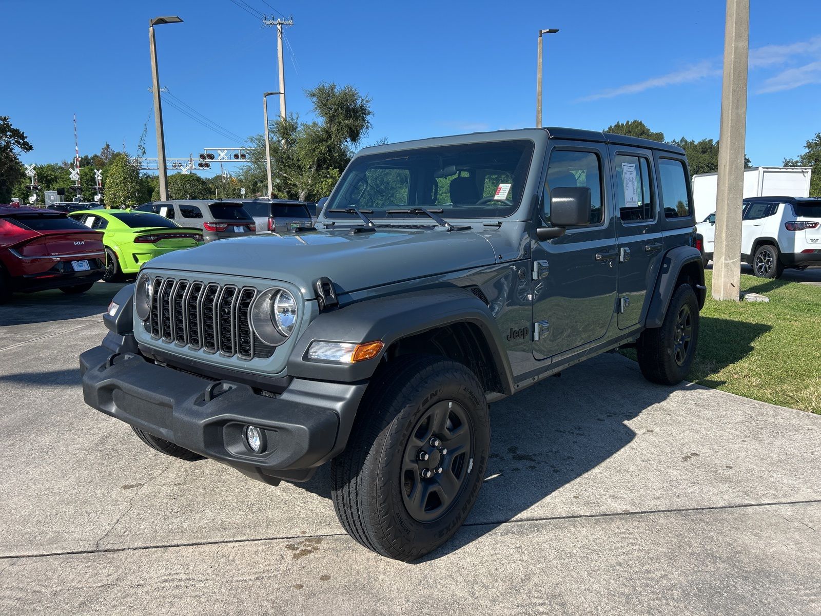 2025 Jeep Wrangler Sport photo 3