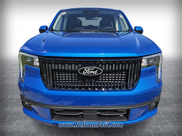 2025 Ford Maverick photo 2