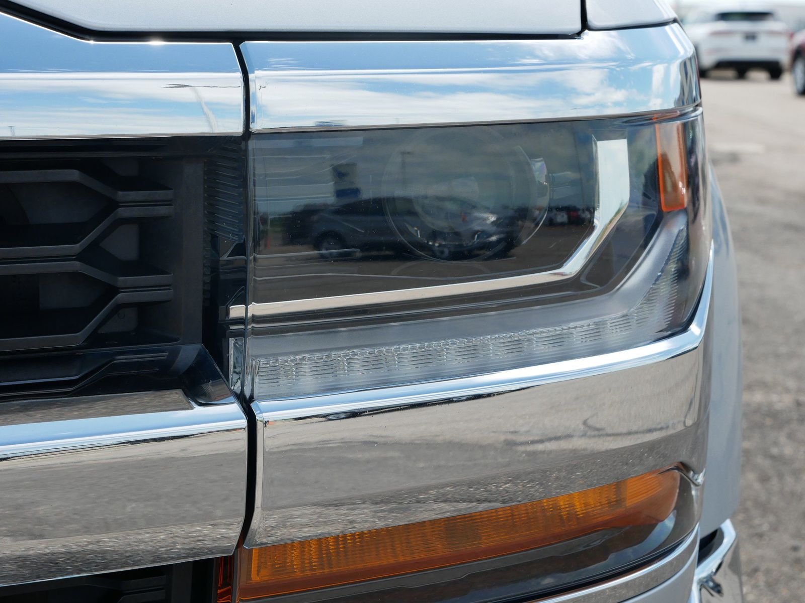 2019 Chevrolet Silverado 1500 LT photo 9