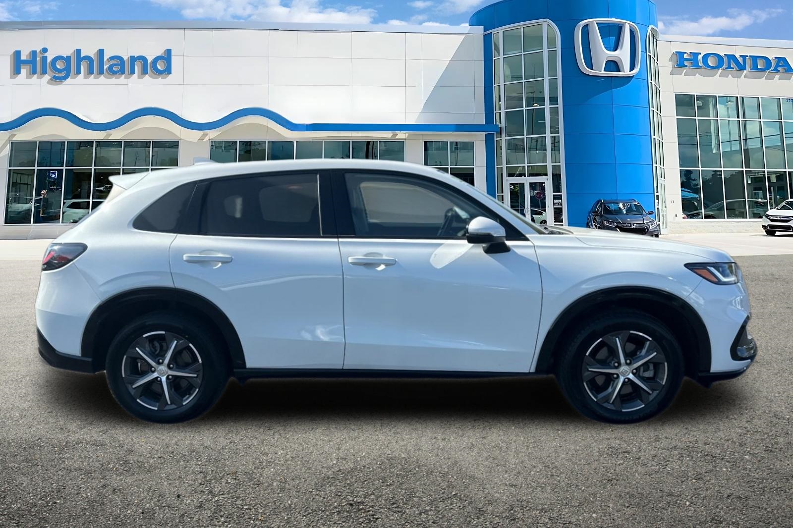 2024 Honda HR-V EX-L photo 6