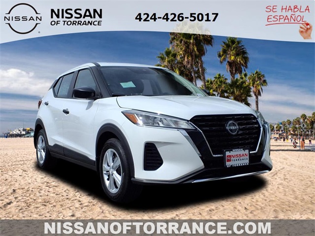 2025 Nissan KICKS PLAY Base's photo