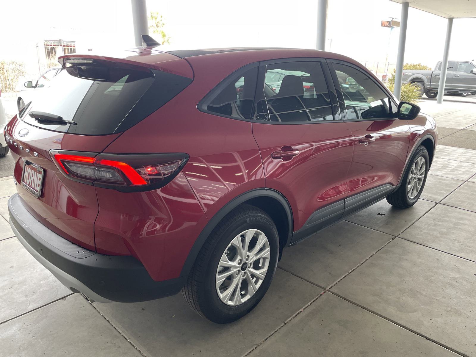 2025 Ford Escape Plug-In Hybrid photo 6
