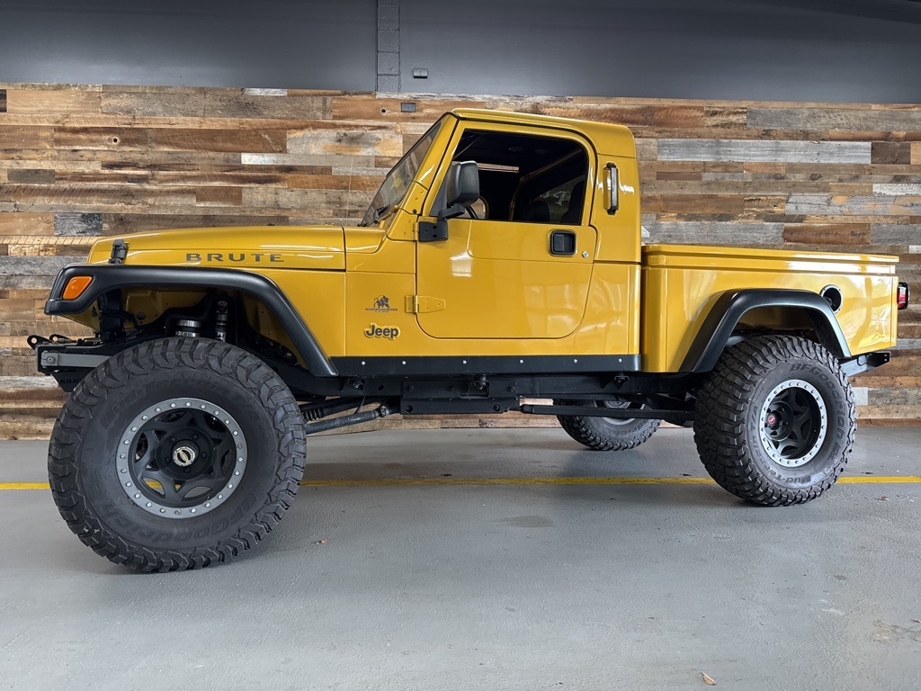 2003 Jeep Wrangler Rubicon photo 2