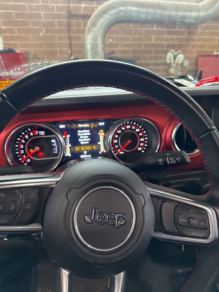 Used 2022 Jeep Gladiator Rubicon with VIN 1C6JJTBG4NL163244 for sale in Kansas City