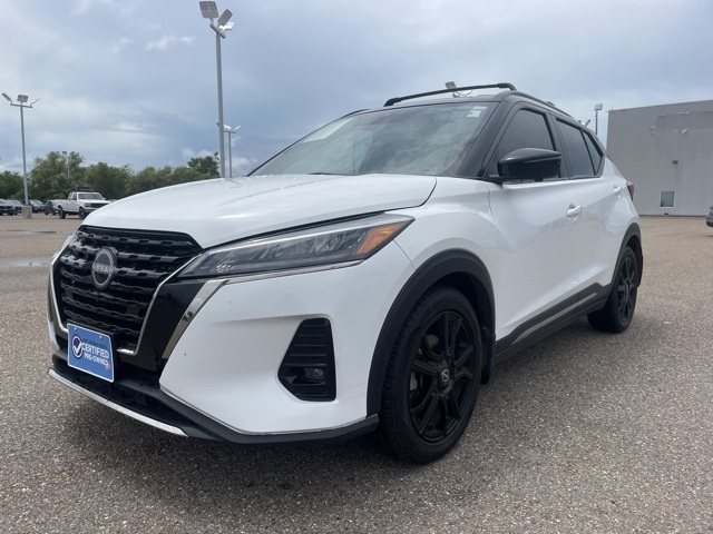2024 Nissan Kicks SR photo 3