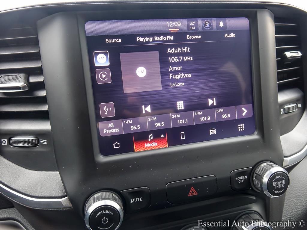 2022 RAM 1500 - Image 15