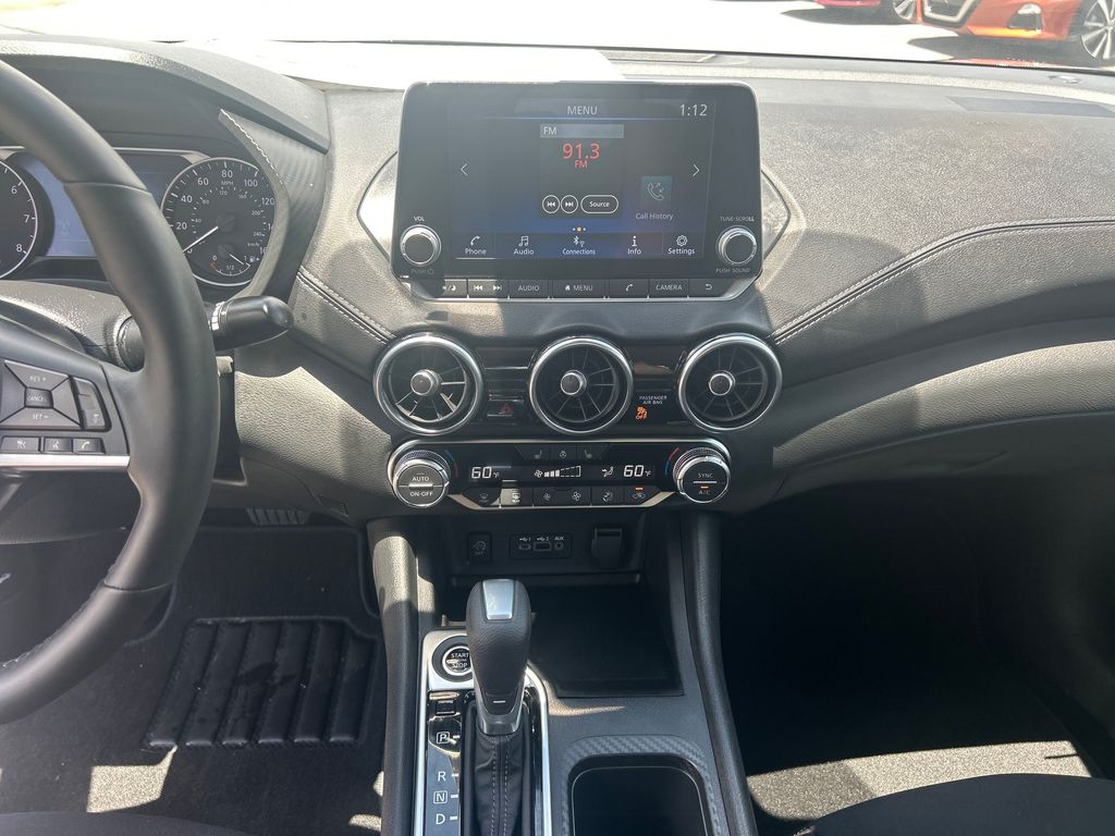 2025 Nissan Sentra SV photo 26