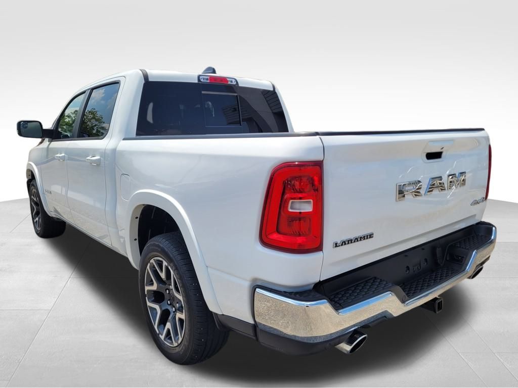 2025 Ram 1500 Laramie photo 4